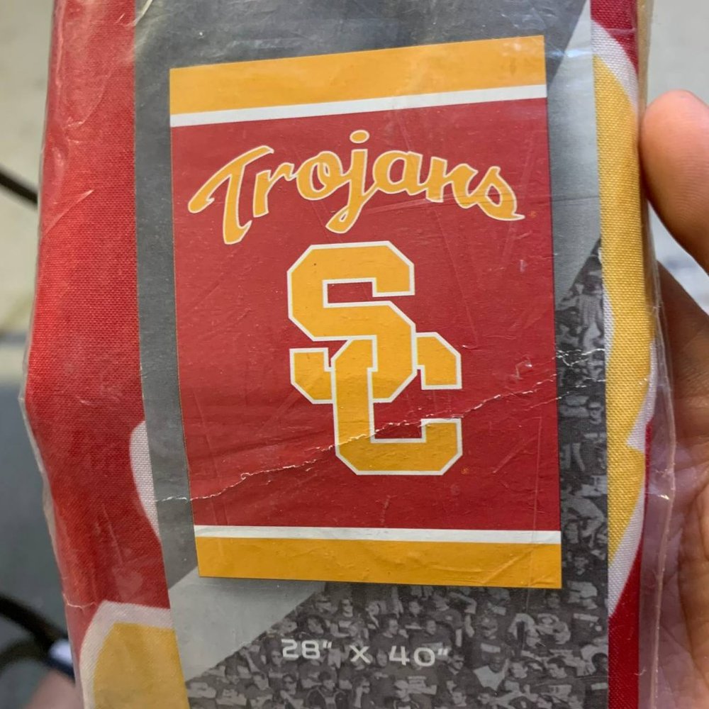 USC Trojans‎ Flag Banner 28x40 NCAA Team Sports America Screen Print
